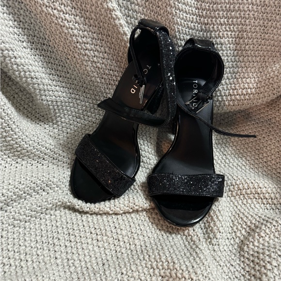 Torrid Glitter Ankle Strap Heel Sandal (WW), Size 7 W - Picture 1 of 4